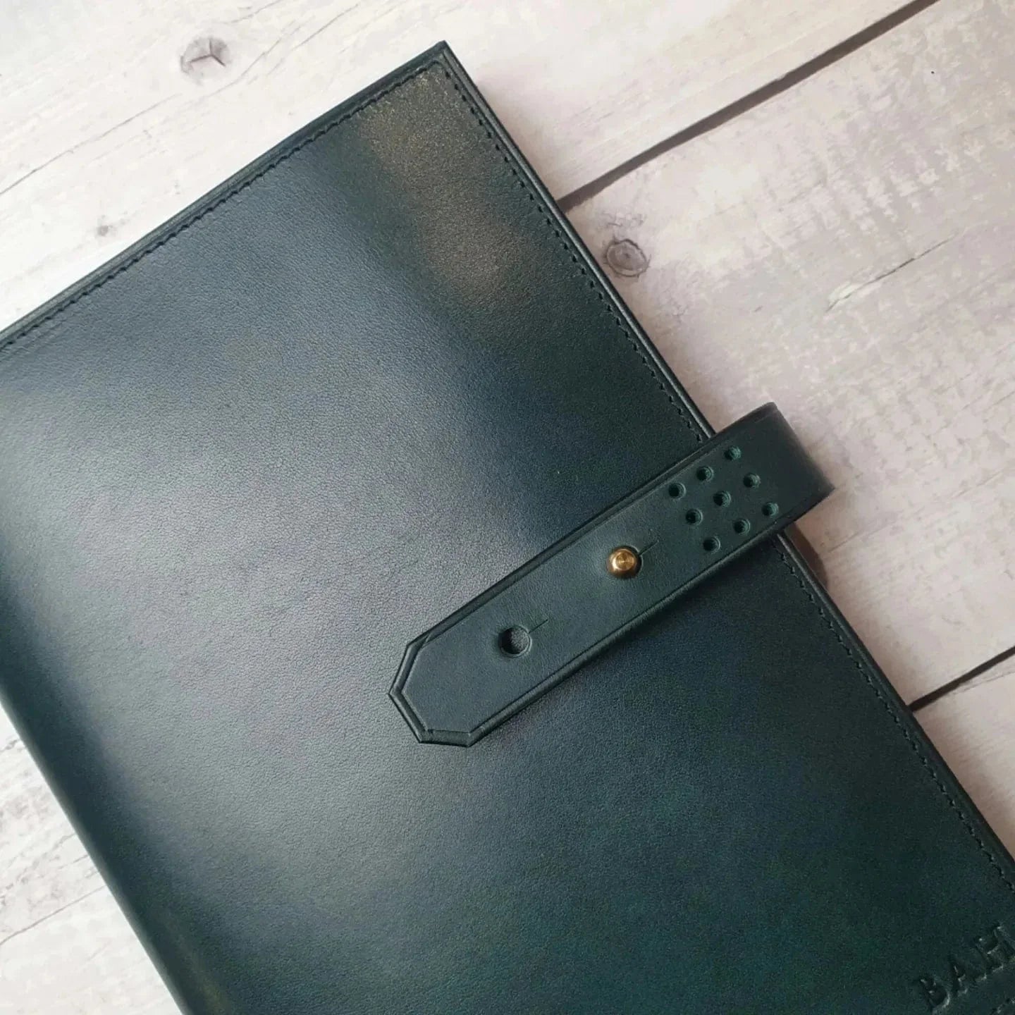 'Laurel' The Bespoke Handmade Luxury Leather Notebook Journal A5 standard