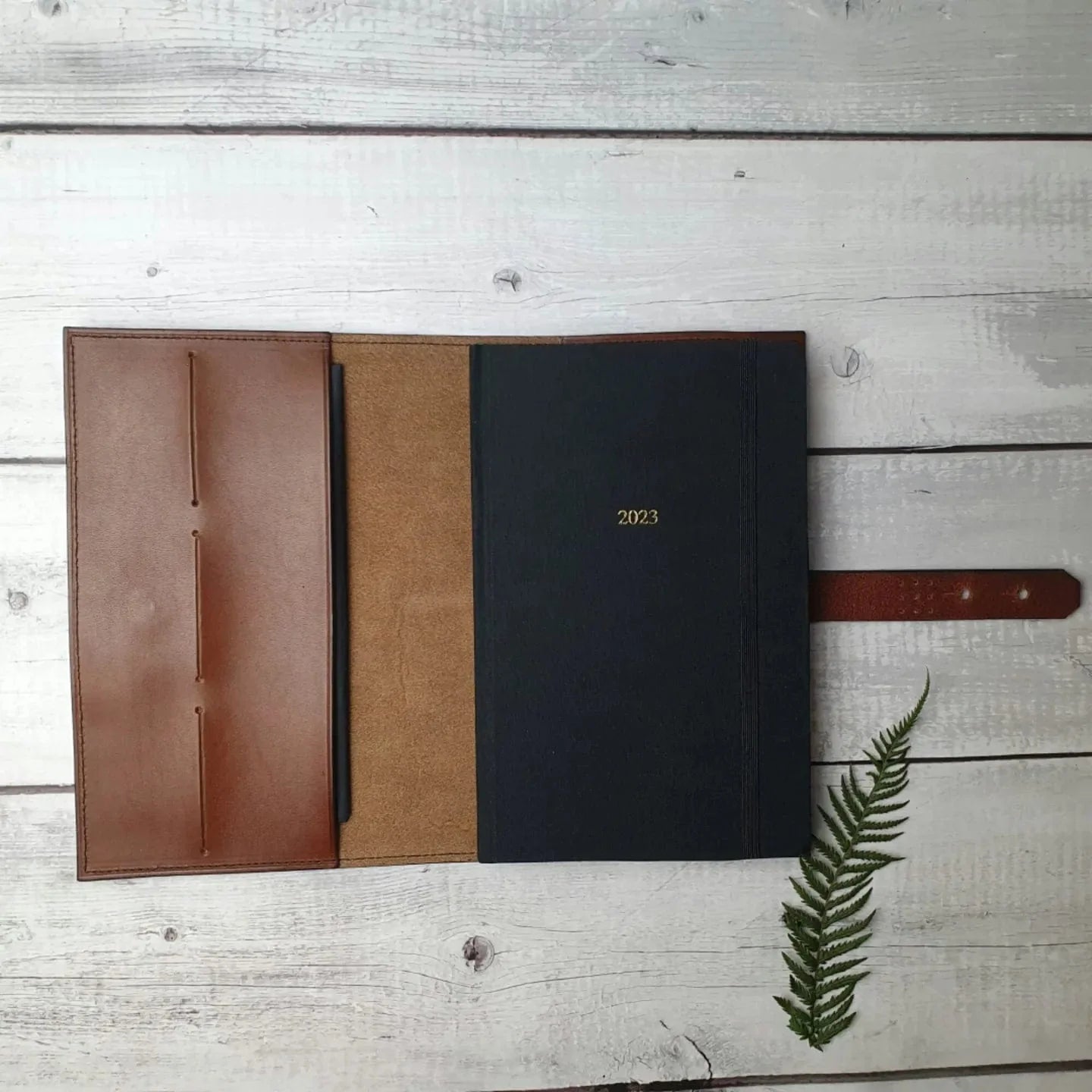 'Laurel' The Bespoke Handmade Luxury Leather Notebook Journal A5 standard