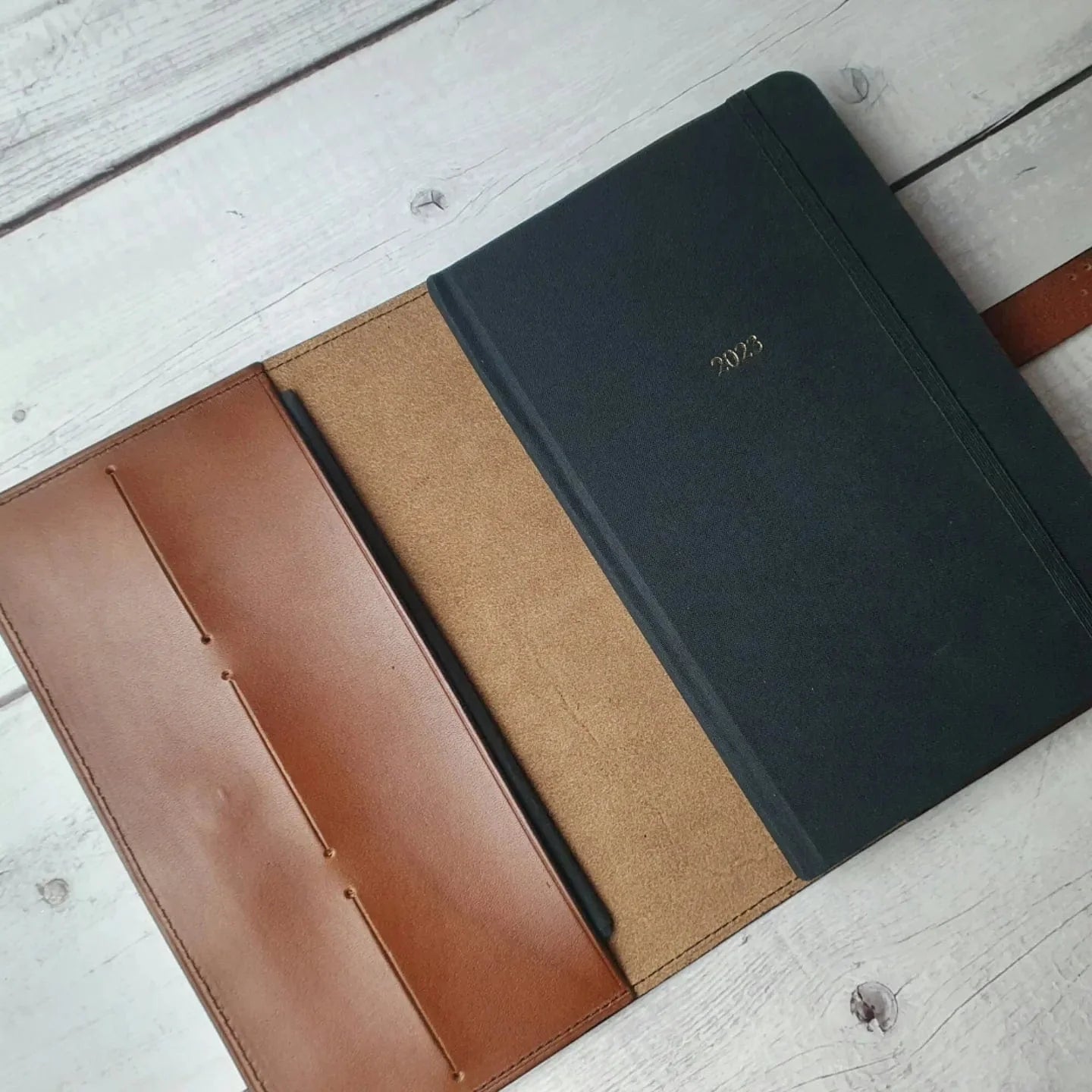 'Laurel' The Bespoke Handmade Luxury Leather Notebook Journal A5 standard