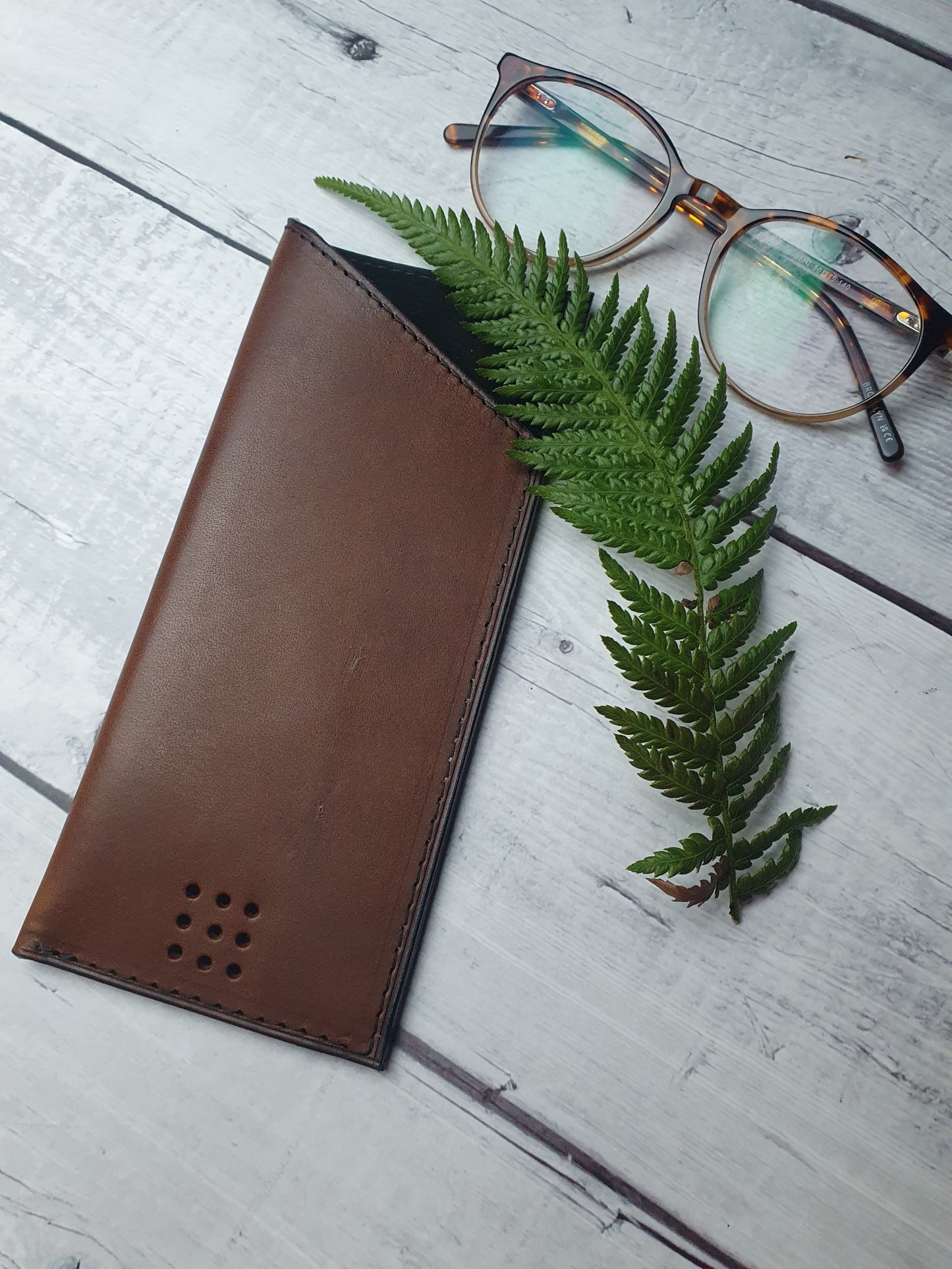'Alder' Bespoke Leather Glasses Case