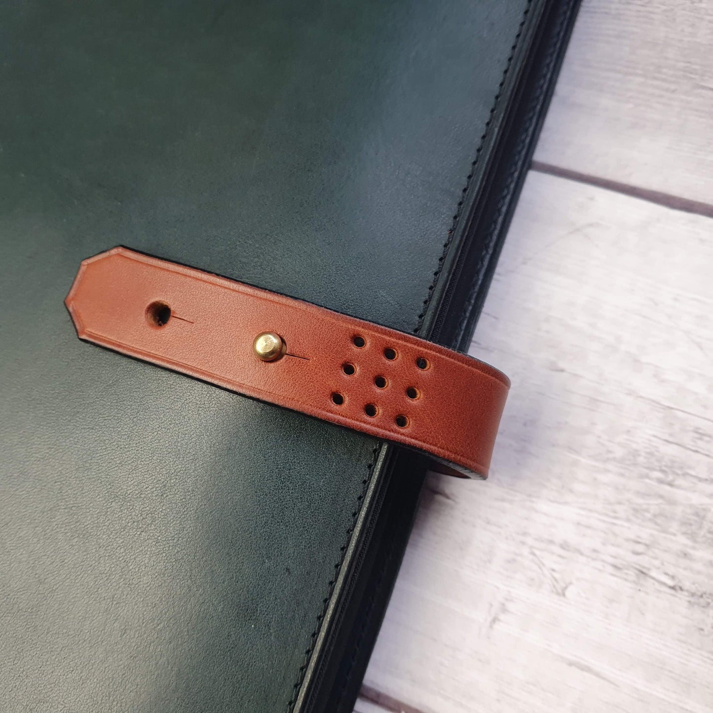 'Laurel Sketch' The Bespoke Handmade Luxury Leather Sketchbook A4 A5 Landscape