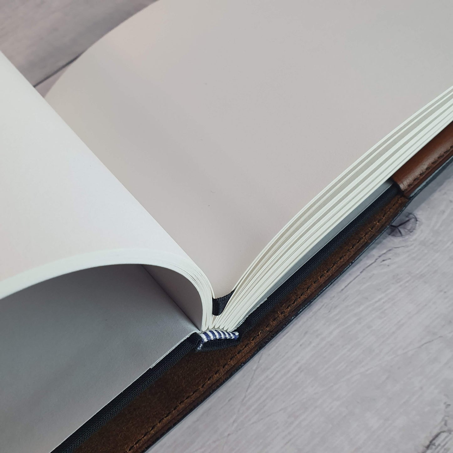 'Laurel Sketch' The Bespoke Handmade Luxury Leather Sketchbook A4 A5 Landscape