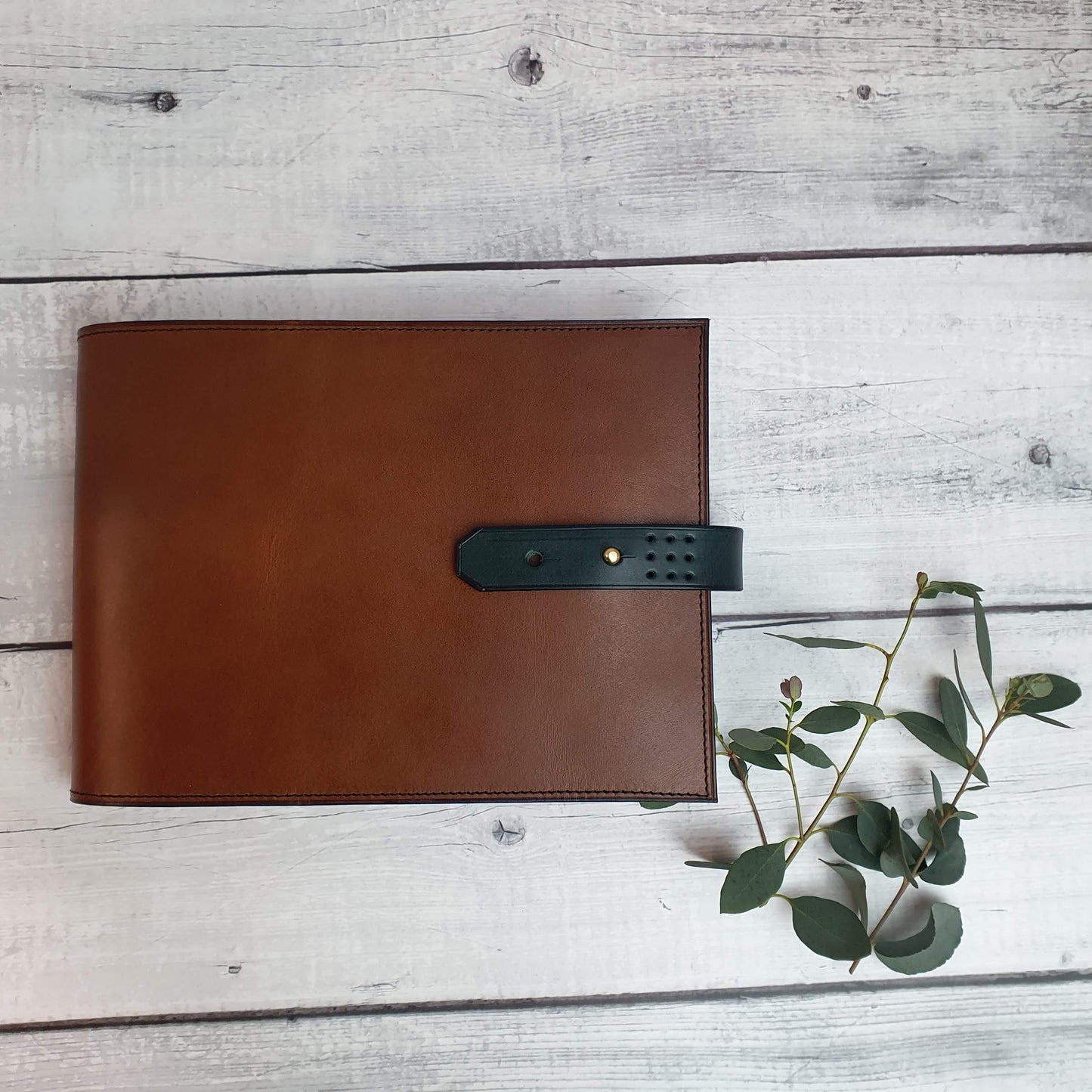 'Laurel Sketch' The Bespoke Handmade Luxury Leather Sketchbook A4 A5 Landscape