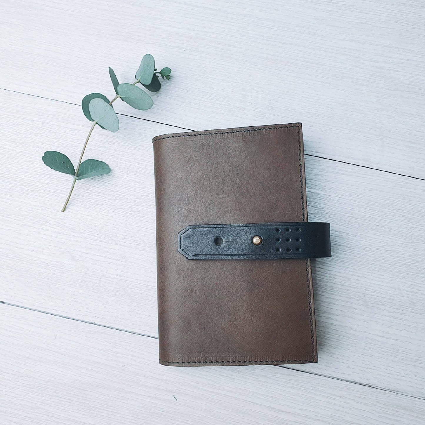 'Laurel' The Bespoke Handmade Luxury Leather Notebook / Diary A4
