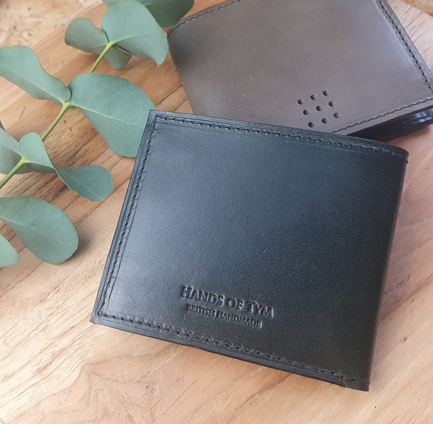 'Larch' Bespoke Handmade Leather Bifold 6 Card Wallet